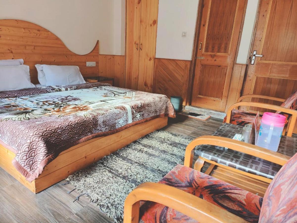 Hotel Hadimba Regency ! Free 4 Wheeler Parking ! Mountain View Rooms ! Near Mall Road Manali Extérieur photo