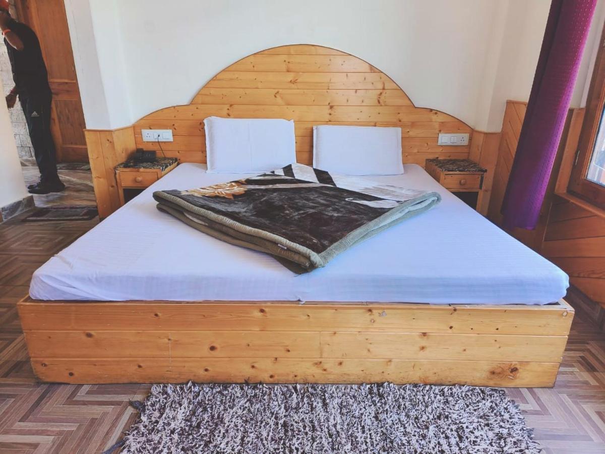 Hotel Hadimba Regency ! Free 4 Wheeler Parking ! Mountain View Rooms ! Near Mall Road Manali Extérieur photo