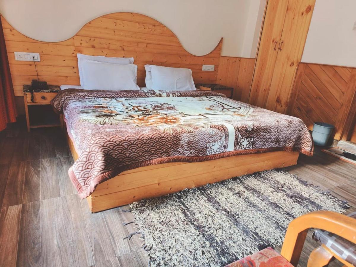 Hotel Hadimba Regency ! Free 4 Wheeler Parking ! Mountain View Rooms ! Near Mall Road Manali Extérieur photo