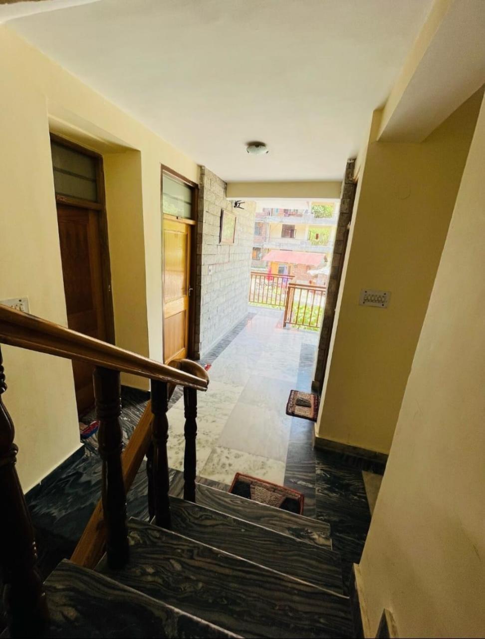 Hotel Hadimba Regency ! Free 4 Wheeler Parking ! Mountain View Rooms ! Near Mall Road Manali Extérieur photo